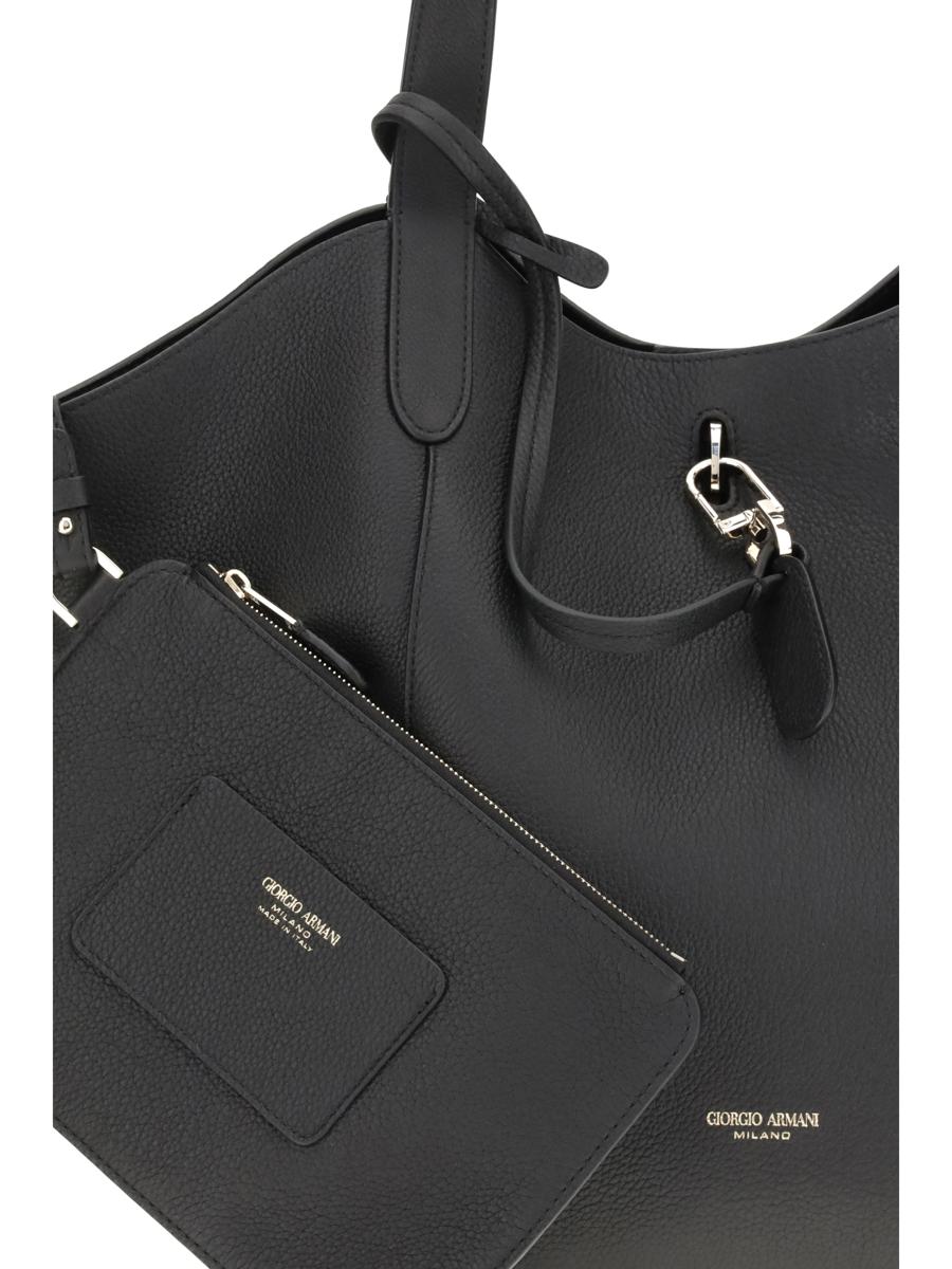 Giorgio Armani handväskor