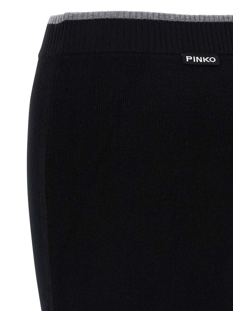 Pinko Kjolar