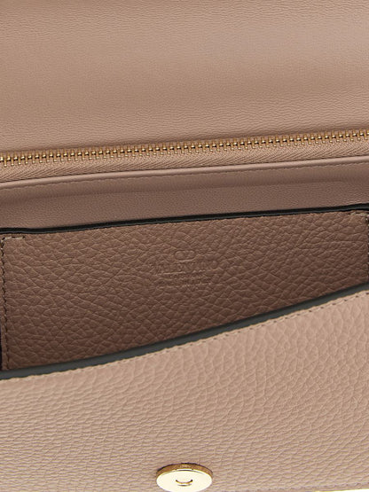 Valentino Garavani Valentino Garavani 'Rockstud' plånbok på kedja