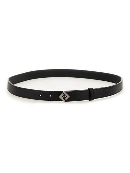Fendi-bälte med logotyp