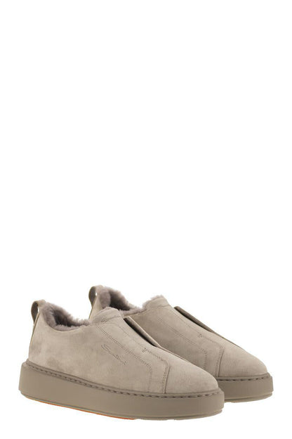 Santoni Slip-On Sneakers i mocka med päls