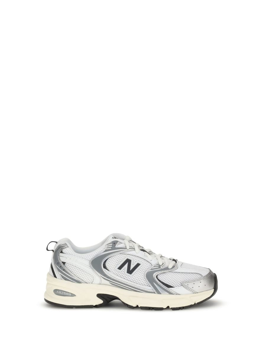 Nya balanssneakers
