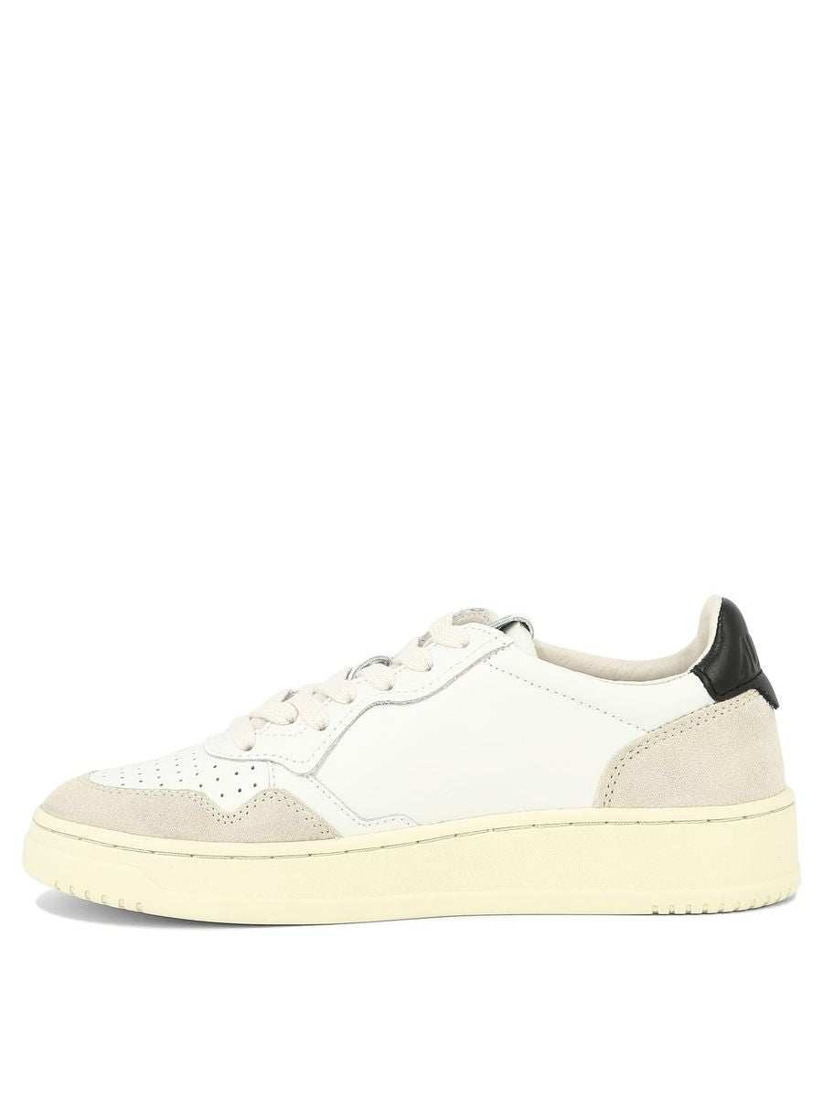 Autry "Medalist Low" Sneakers
