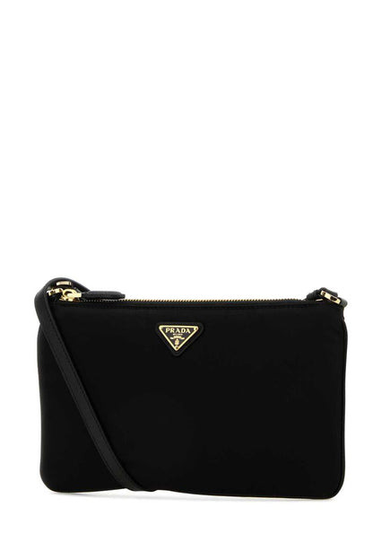 Prada handväskor.