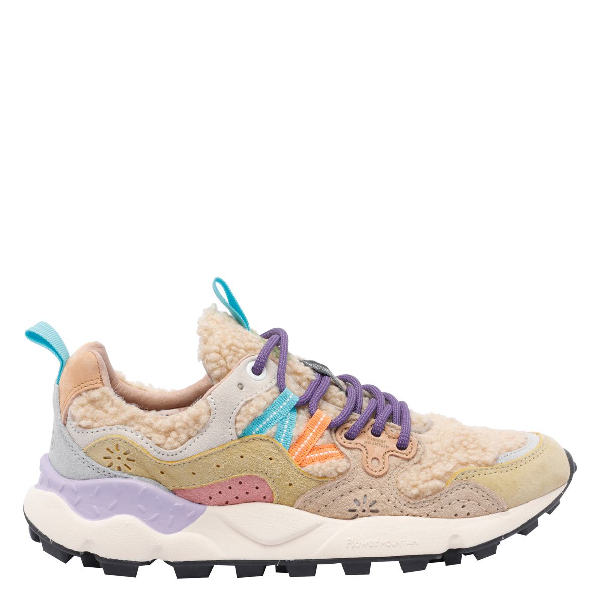 Blommiga bergssneakers