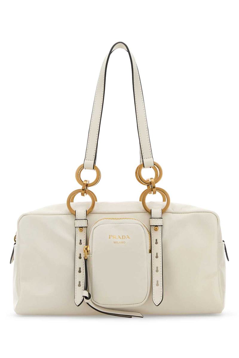 Prada handväskor.