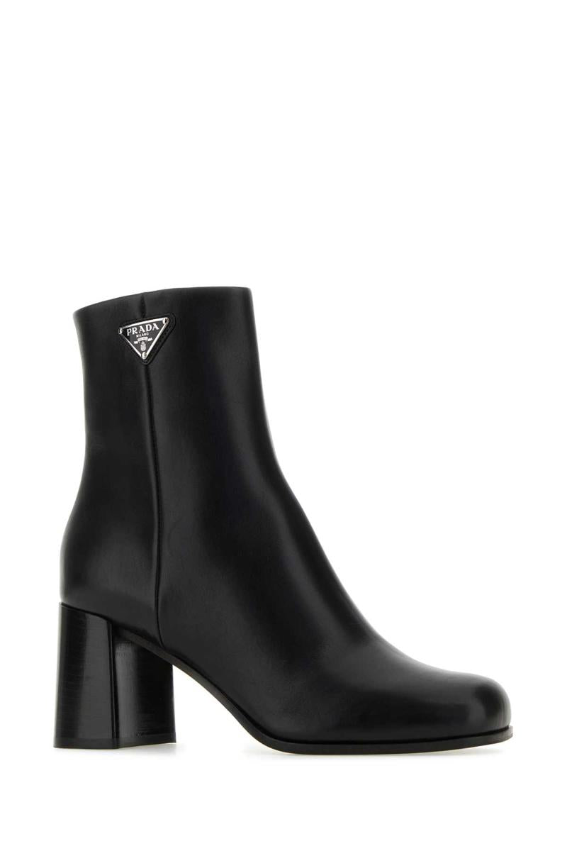 Prada-stövlar