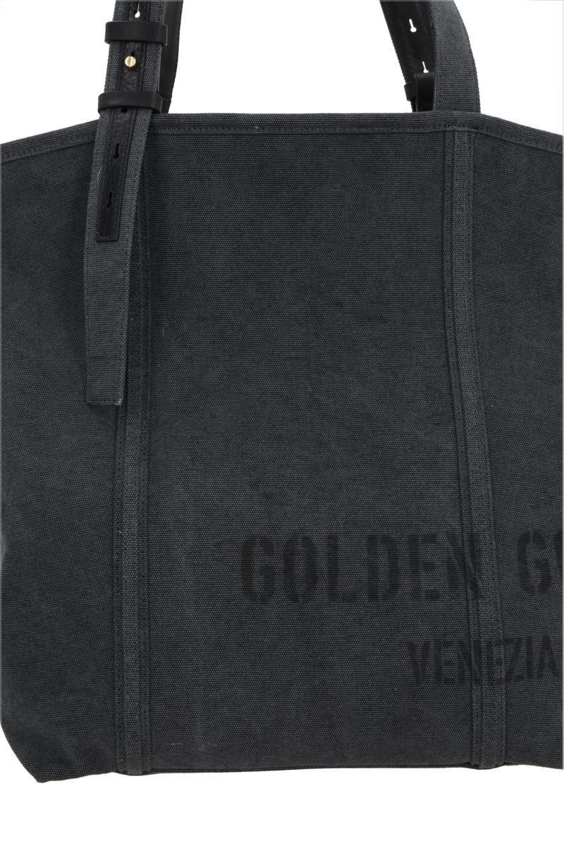 Golden Goose Axelväskor