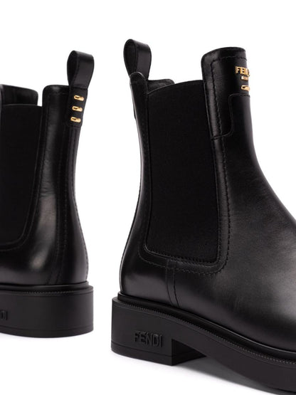 Fendi-stövlar
