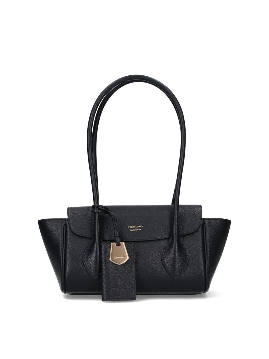 Salvatore Ferragamo-väskor
