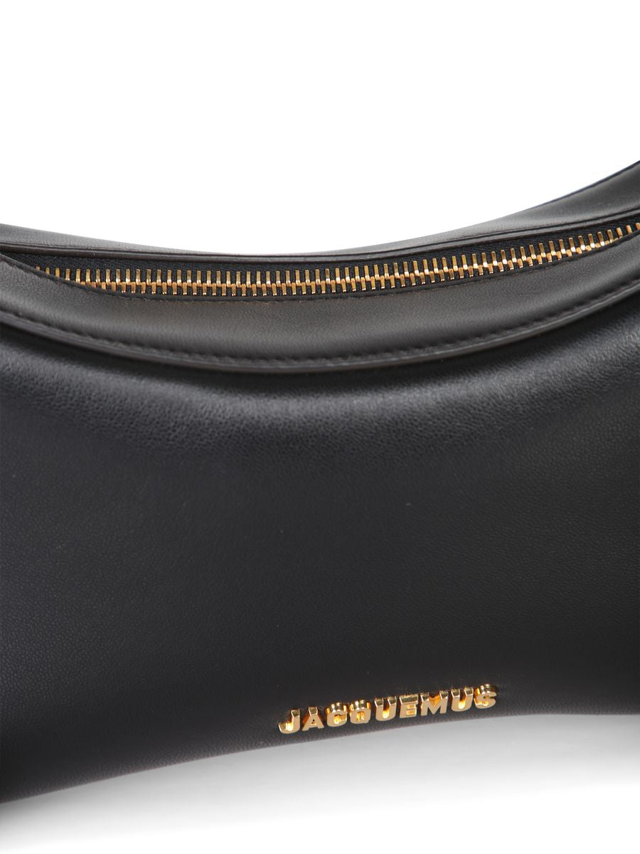 Jacquemus Le Grand Bisou Perle Axelväska