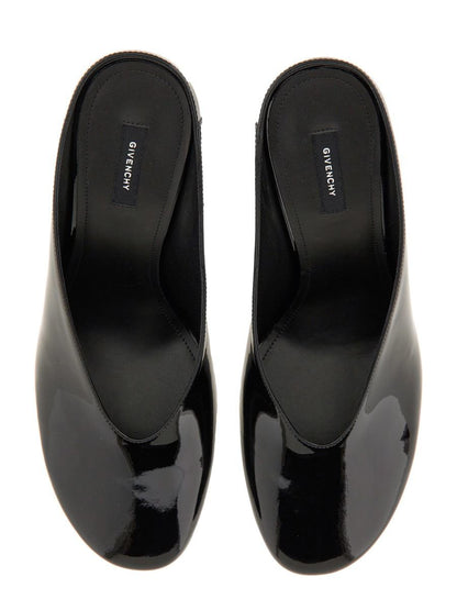 Givenchy "Sculpted" Läderpumps