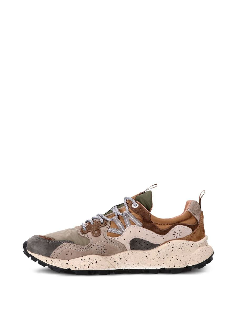 Blommiga bergssneakers