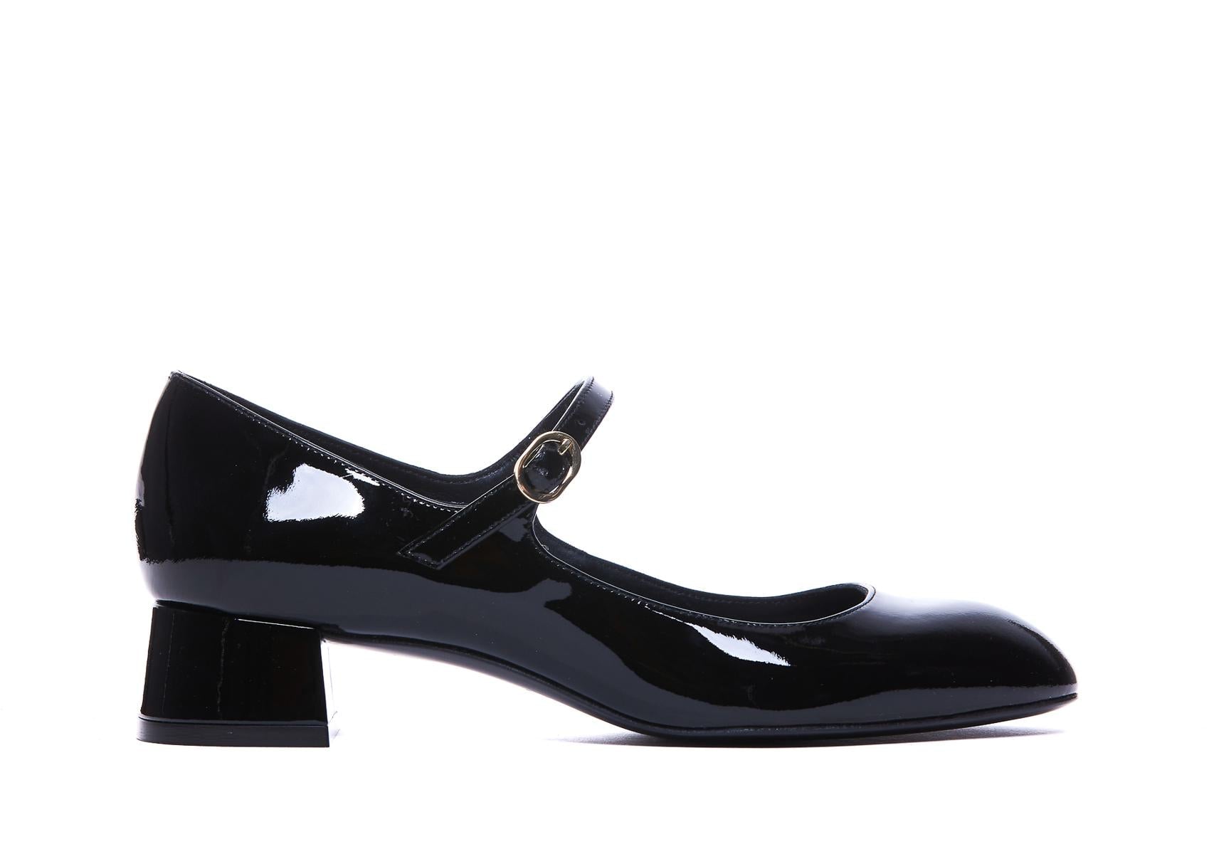 Stuart Weitzman med klack