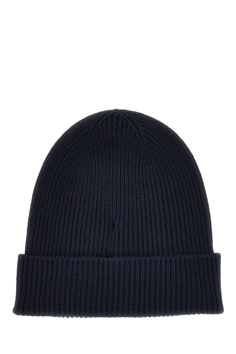 Moncler-hattar