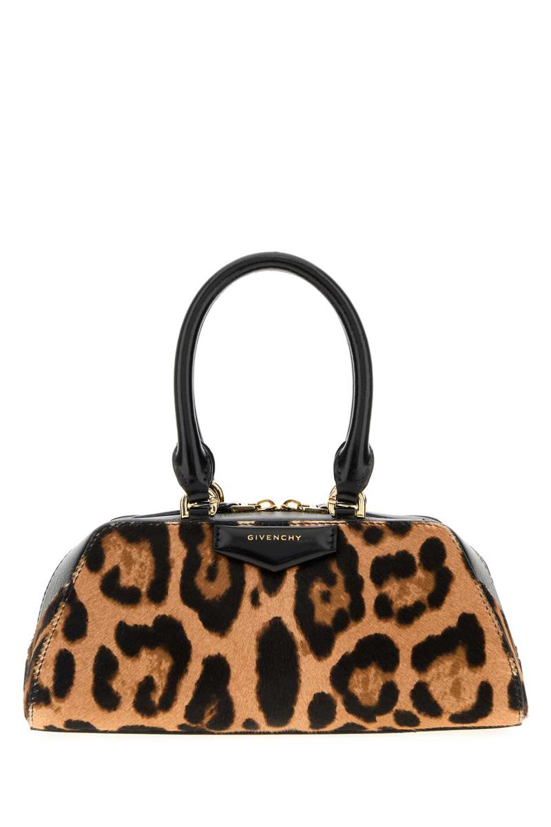 Givenchy handväskor.