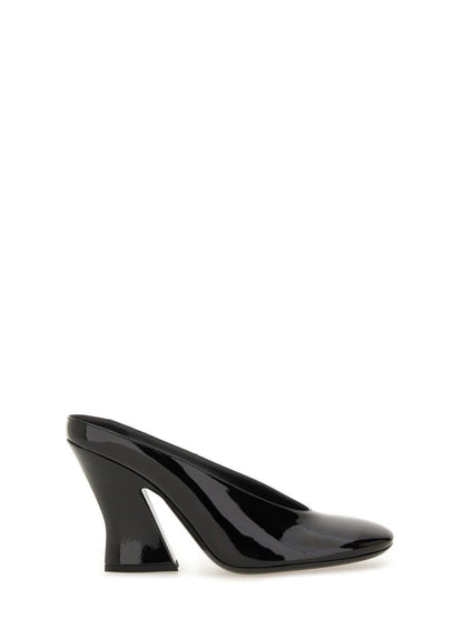 Givenchy "Sculpted" Läderpumps