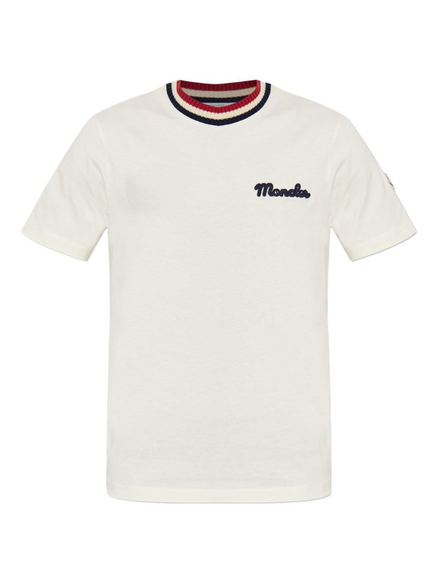 Moncler Vit bomulls-T-shirt med kontrasterande ribbad randig krage och logotyp