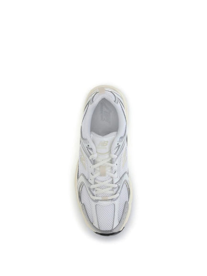 Nya balanssneakers
