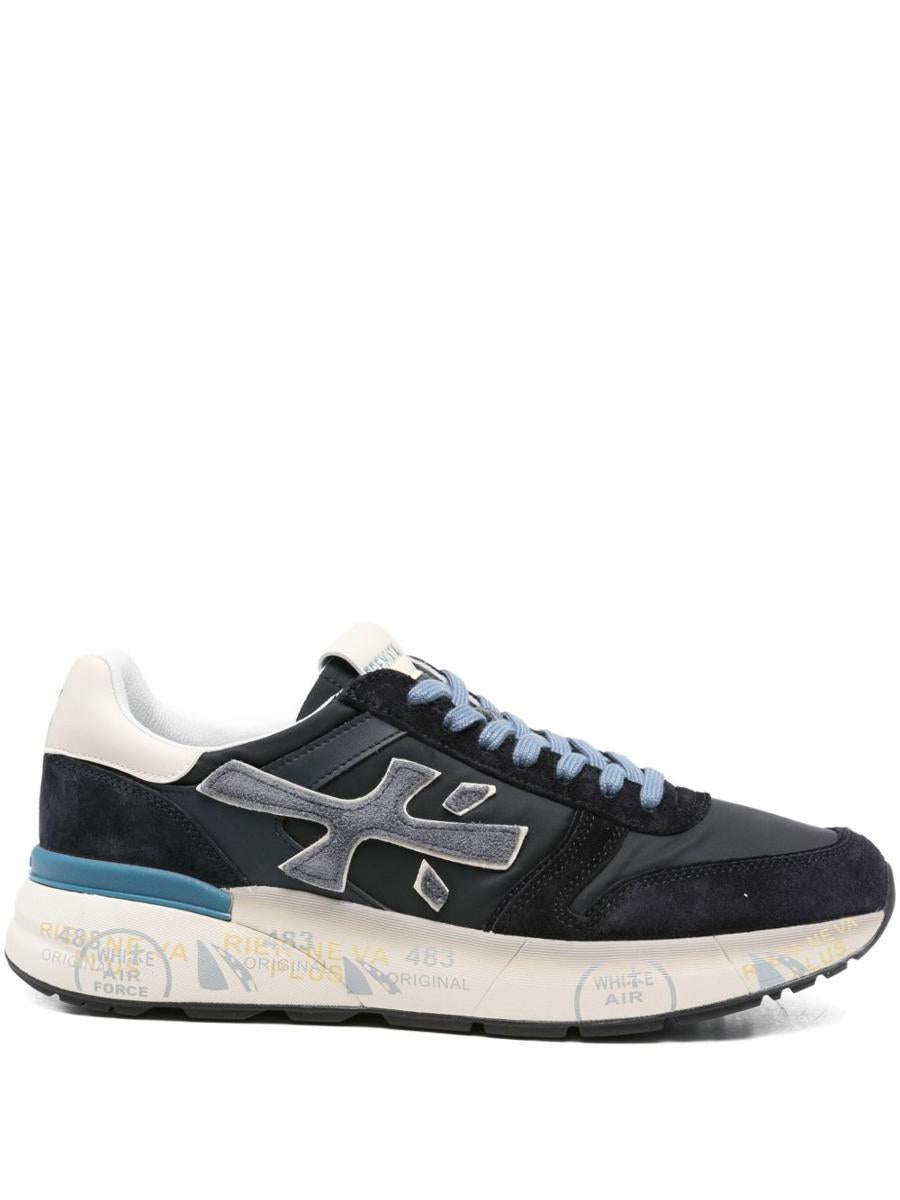 Premiata platta skor
