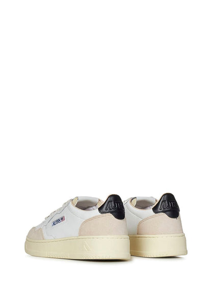 Autry "Medalist Low" Sneakers