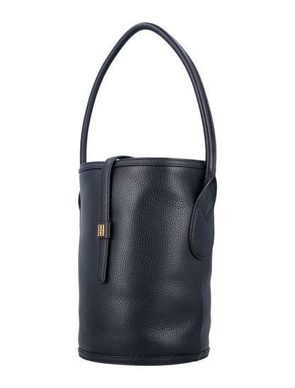 By Malene Birger Marylle Liten Kornig Läder Bucket Bag