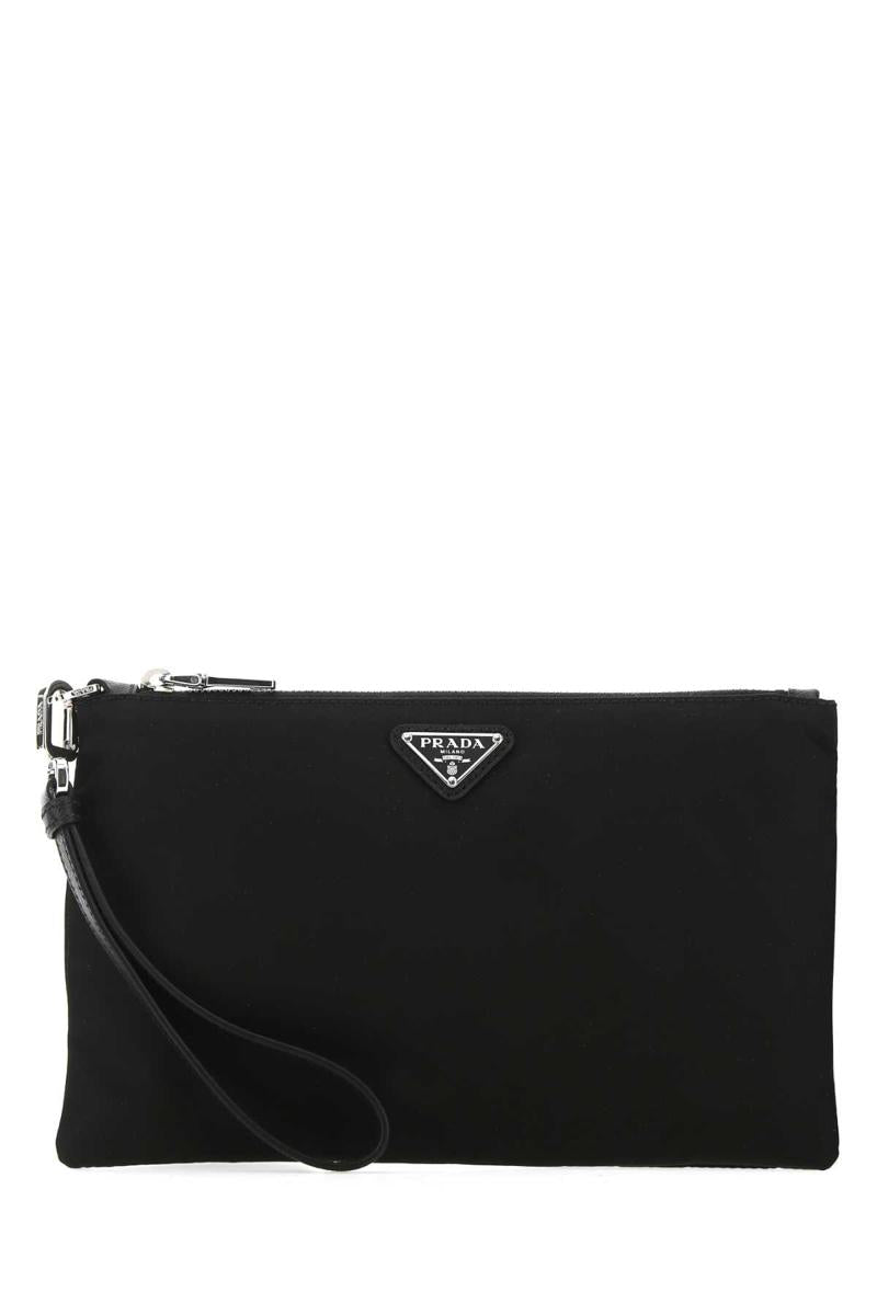 Prada skönhetsfodral.