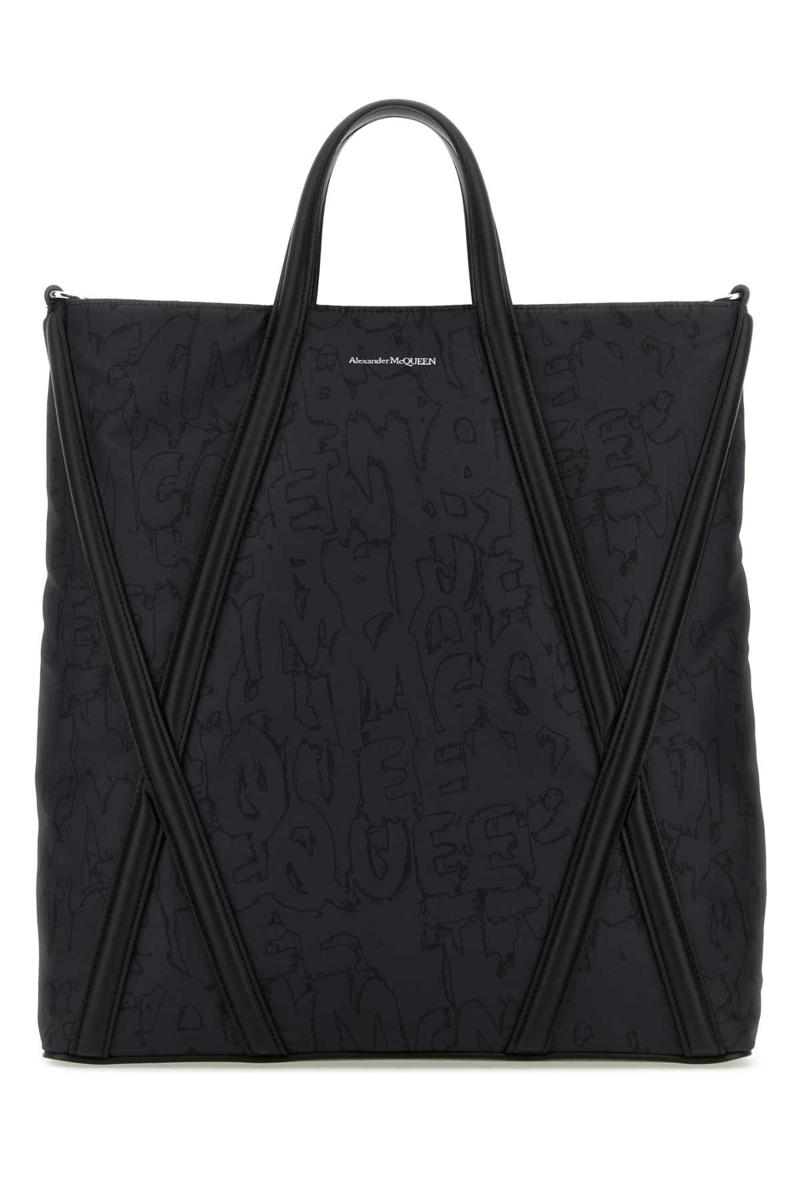 Alexander McQueen handväskor.