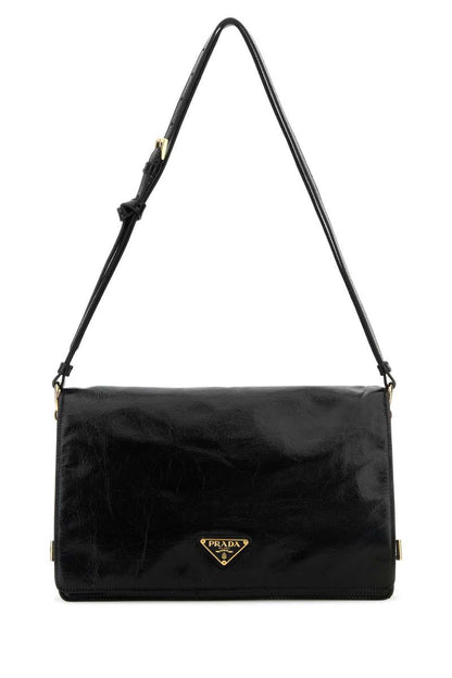 Prada handväskor.