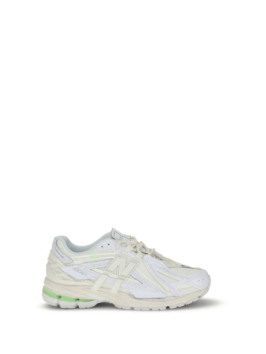 Nya balanssneakers