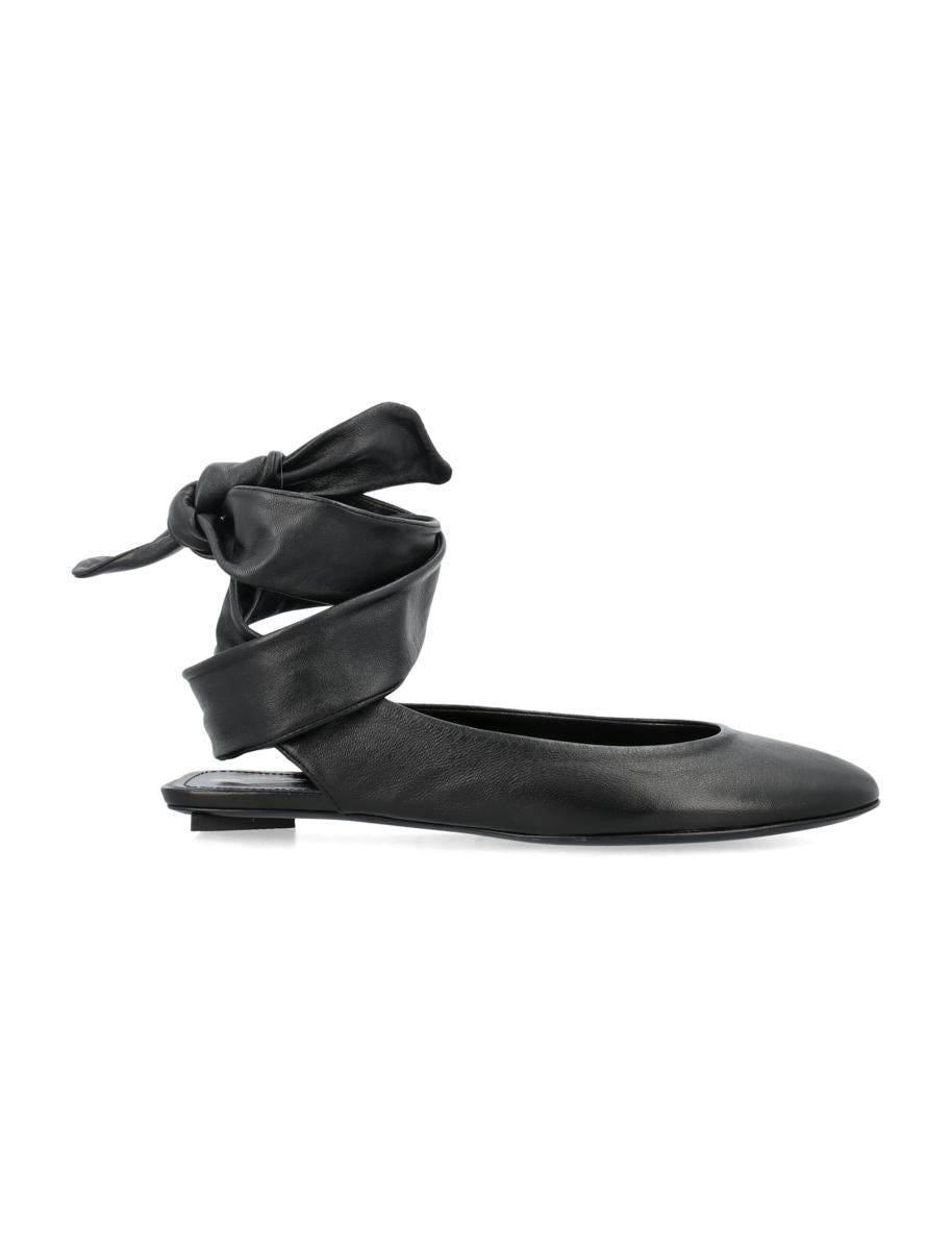 Attico Cloe-ballerinan