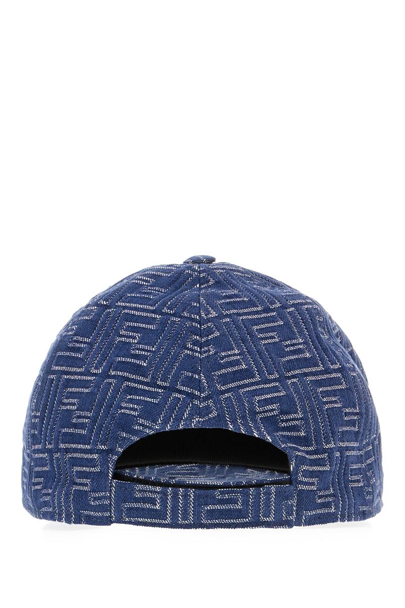 Fendi-hattar