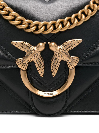 Pinko-väskor