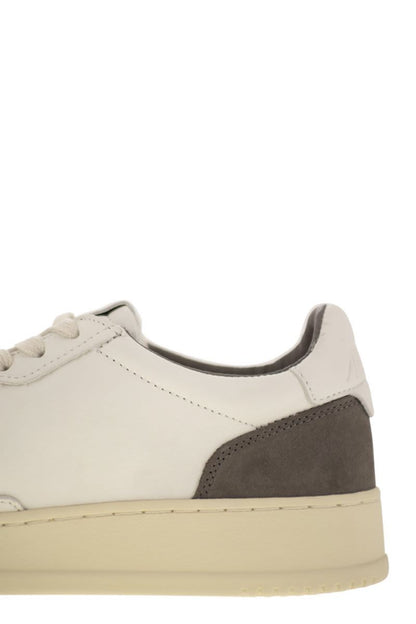 Autrie Sneakers Grå