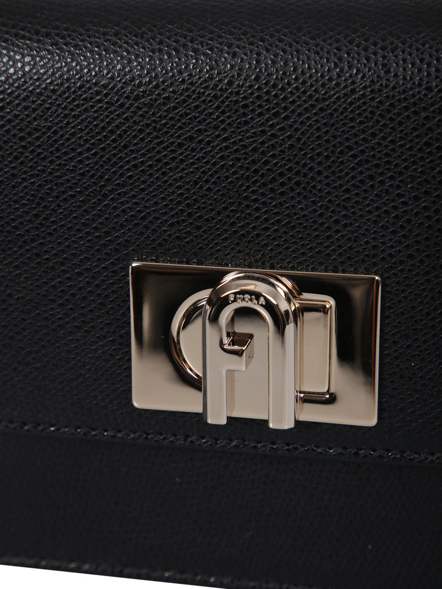Furla Axelväskor