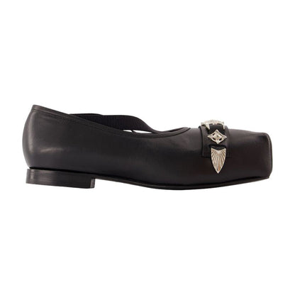 Toga Pulla Aj1343 Ballerinor