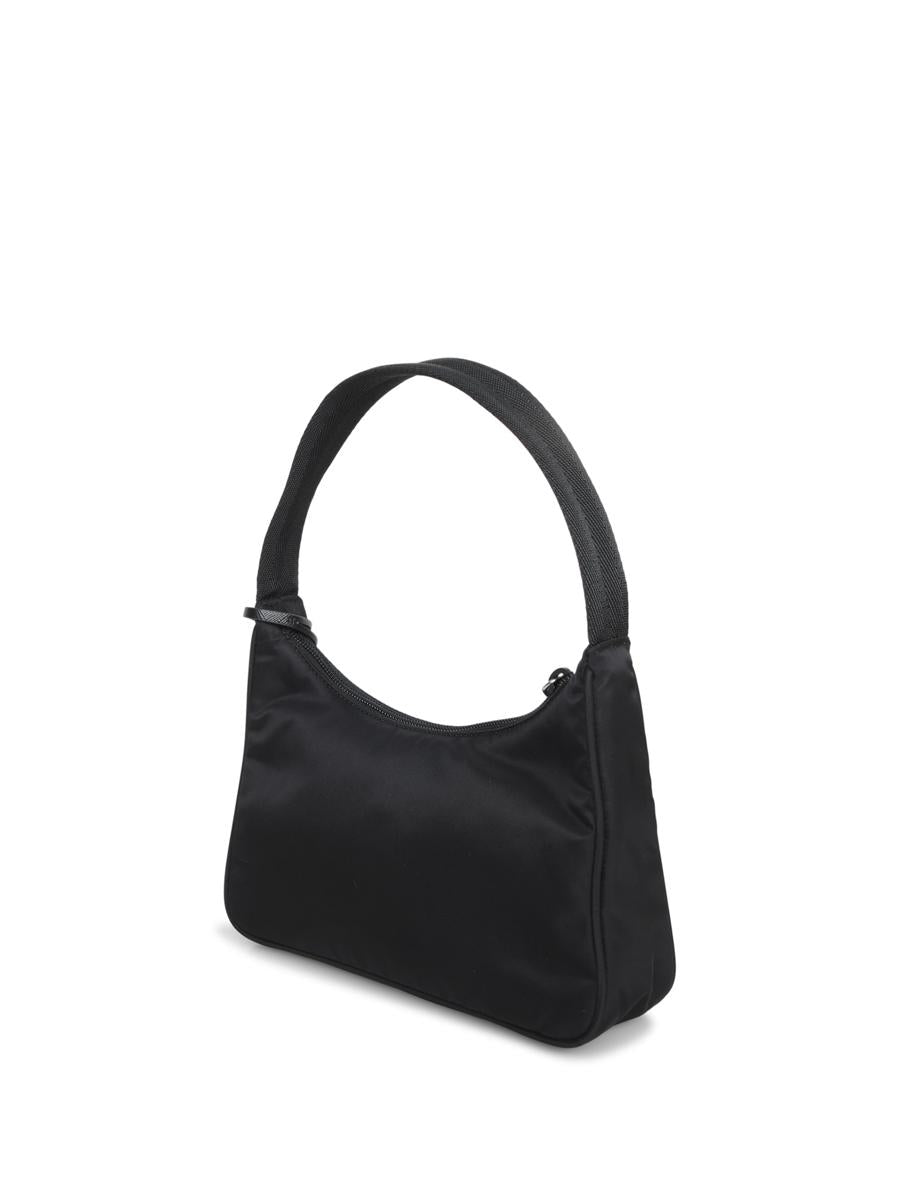 Prada-väskor