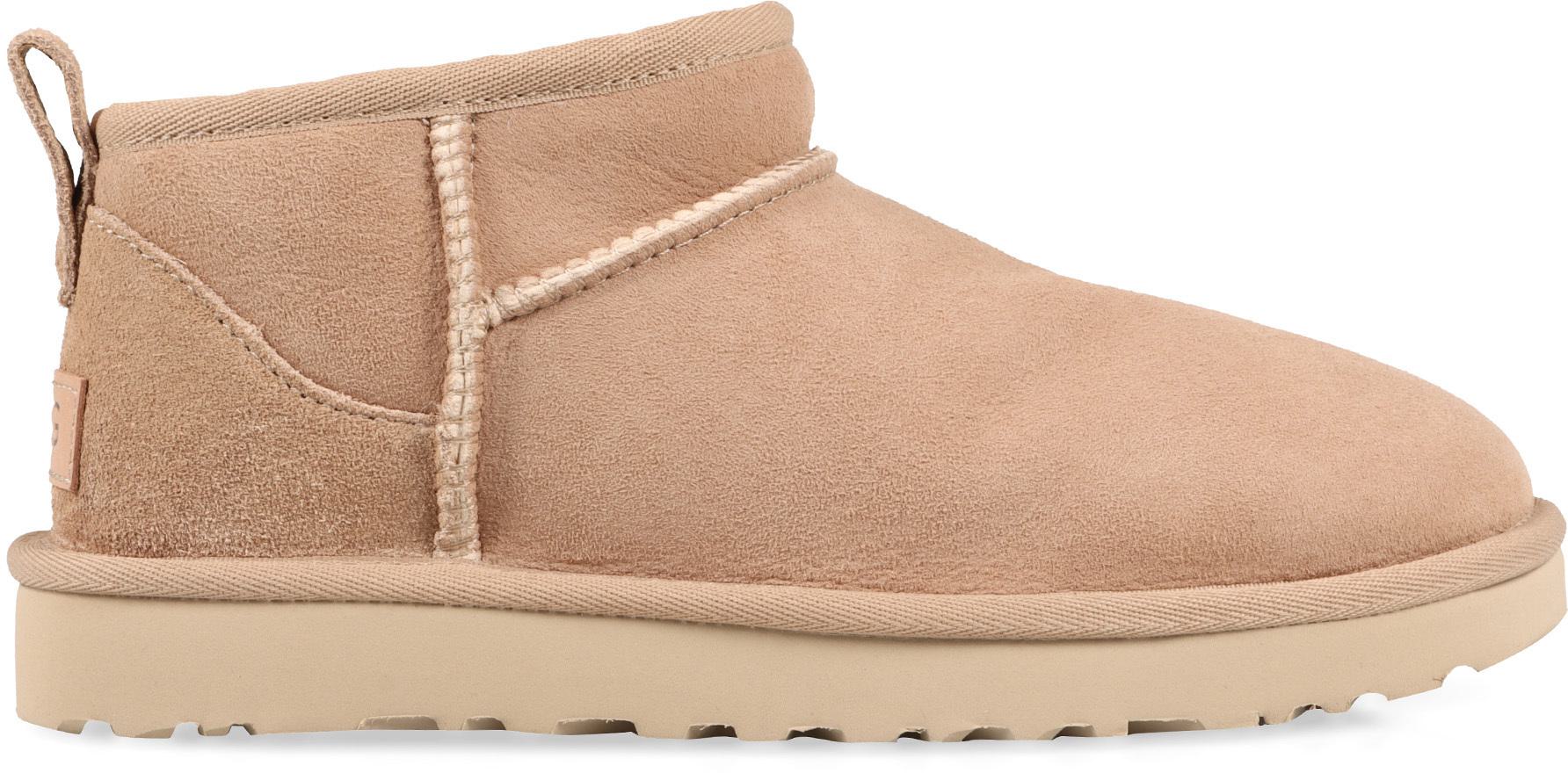 UGG Classic Ultra Mini Ankelstövlar