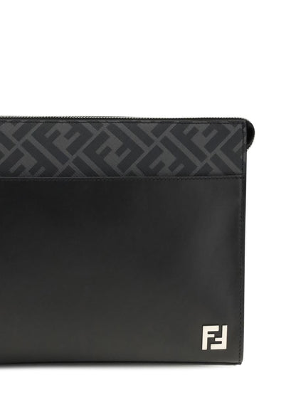 Fendi kuvertväskor