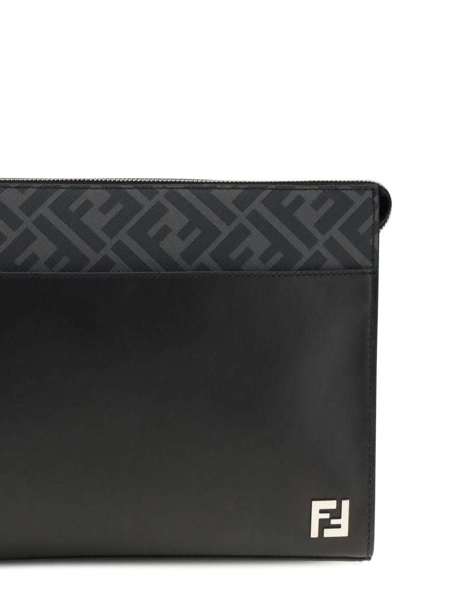 Fendi kuvertväskor