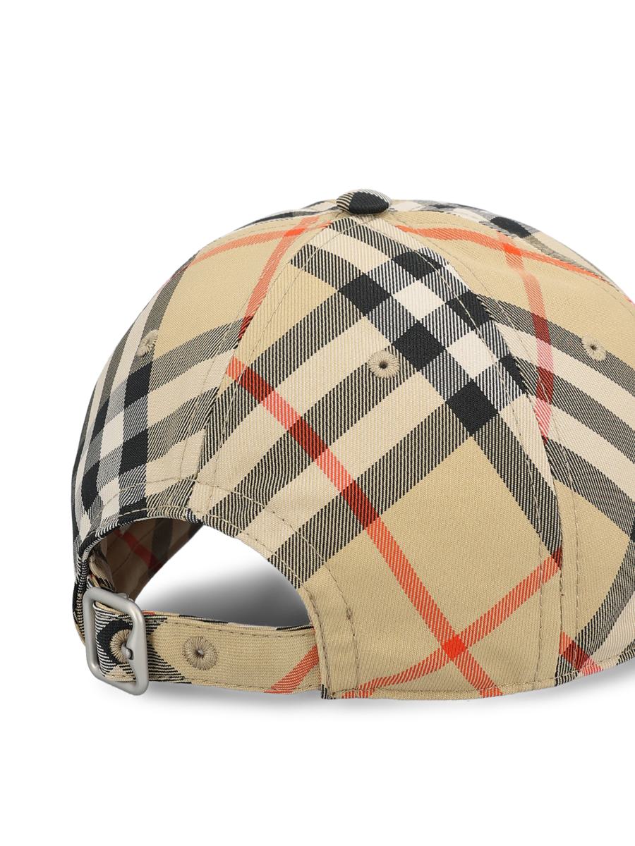 Burberry-hattar
