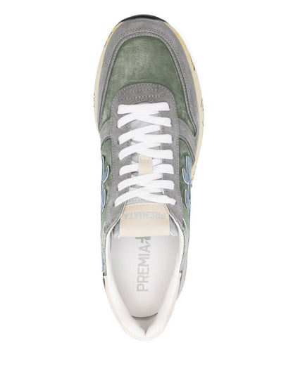 Premiata platta skor