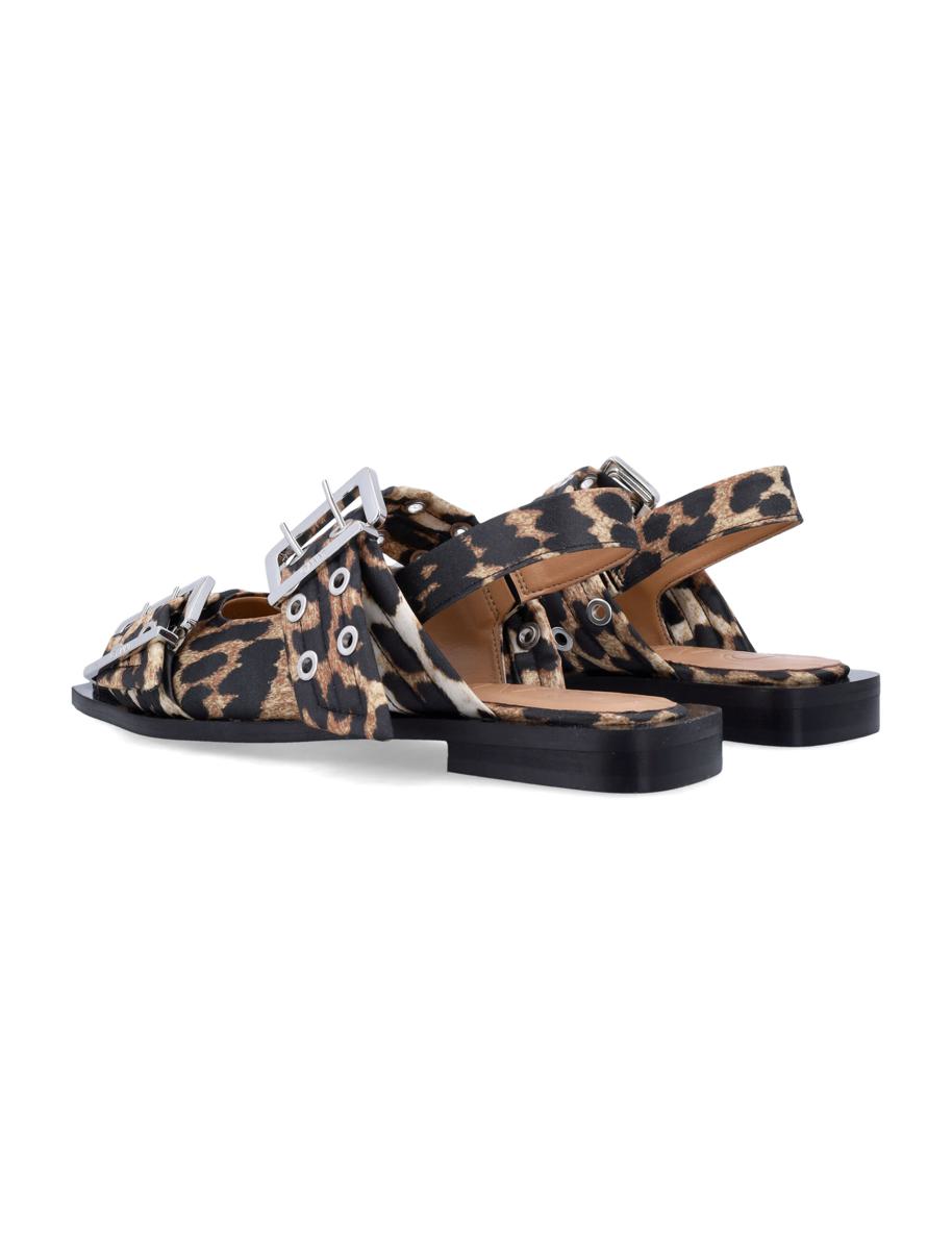 Ganni Leopard Satin Feminina Ballerinaskor Med Spänne