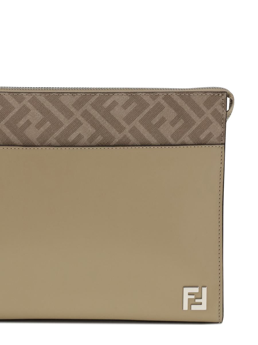 Fendi kuvertväskor