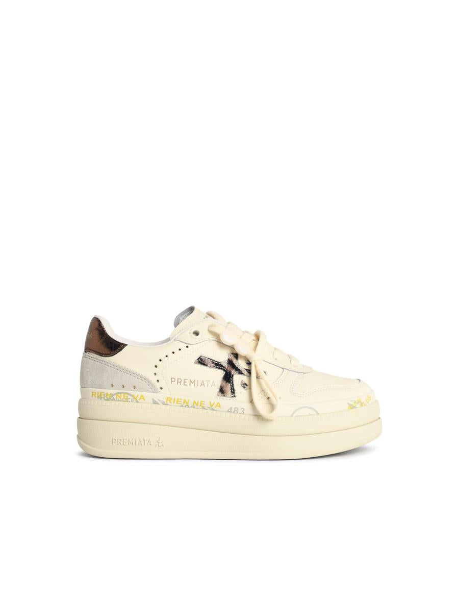 Premiata 'Micol' Elfenbensvita Sneakers i Läderblandning