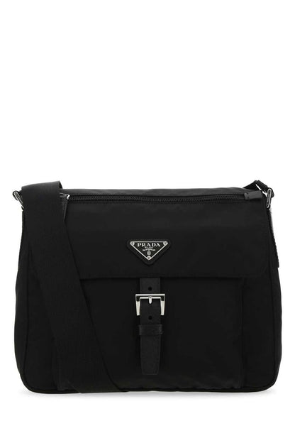 Prada handväskor.