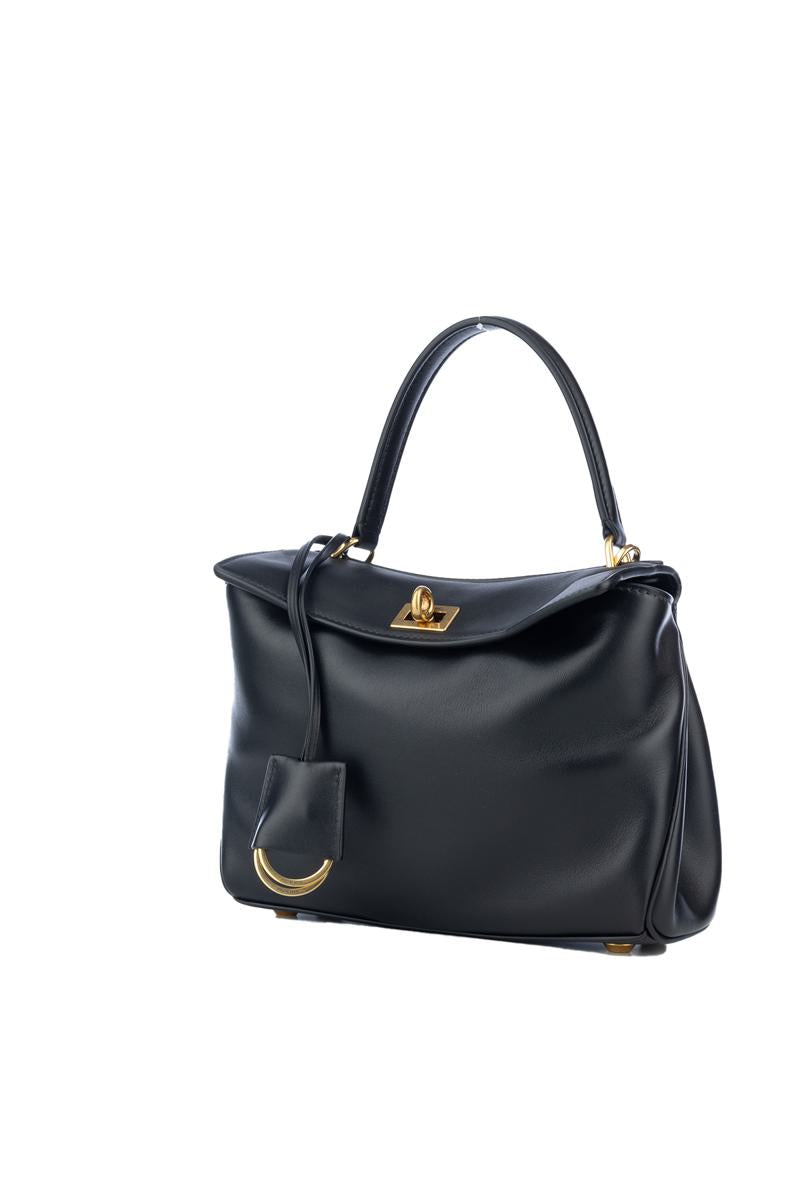 Balenciaga axelväskor.