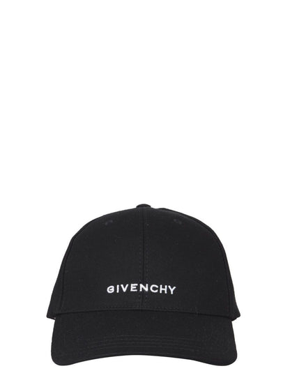 Givenchy-hattar