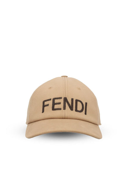 Fendi-hattar