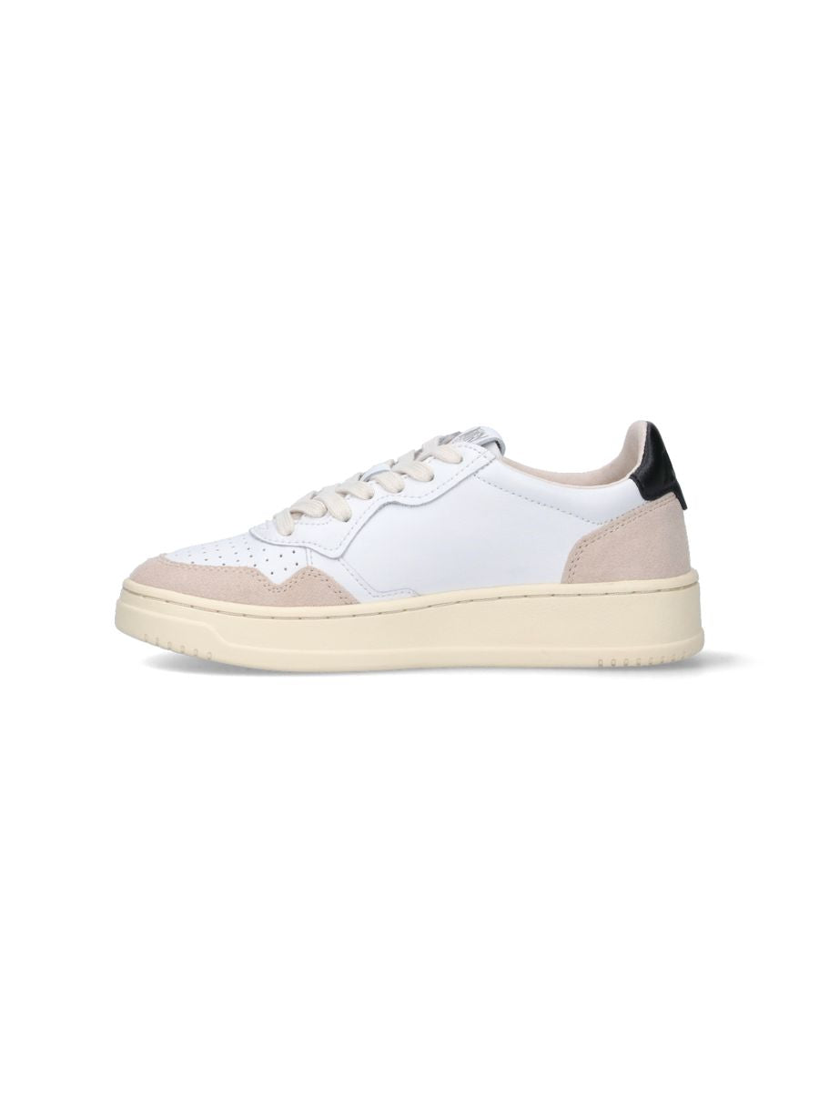 Autry "Medalist Low" Sneakers